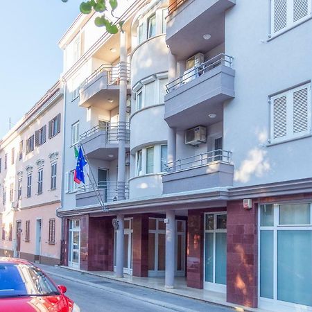 Apartment Monte Zaro Pula Exterior foto